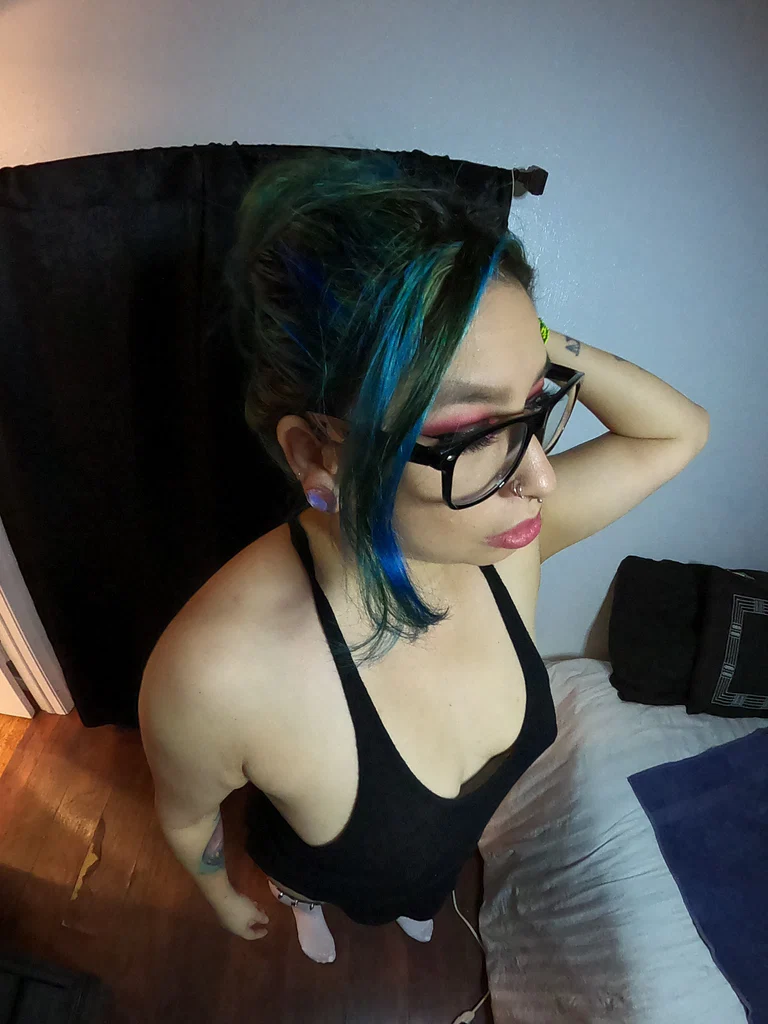 Rosaeee's avatar