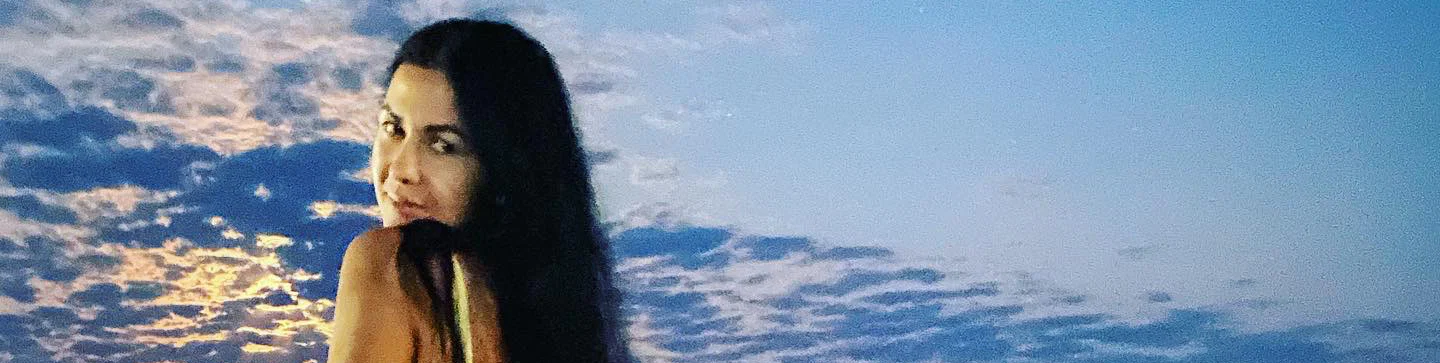 Marta Antaria profile banner