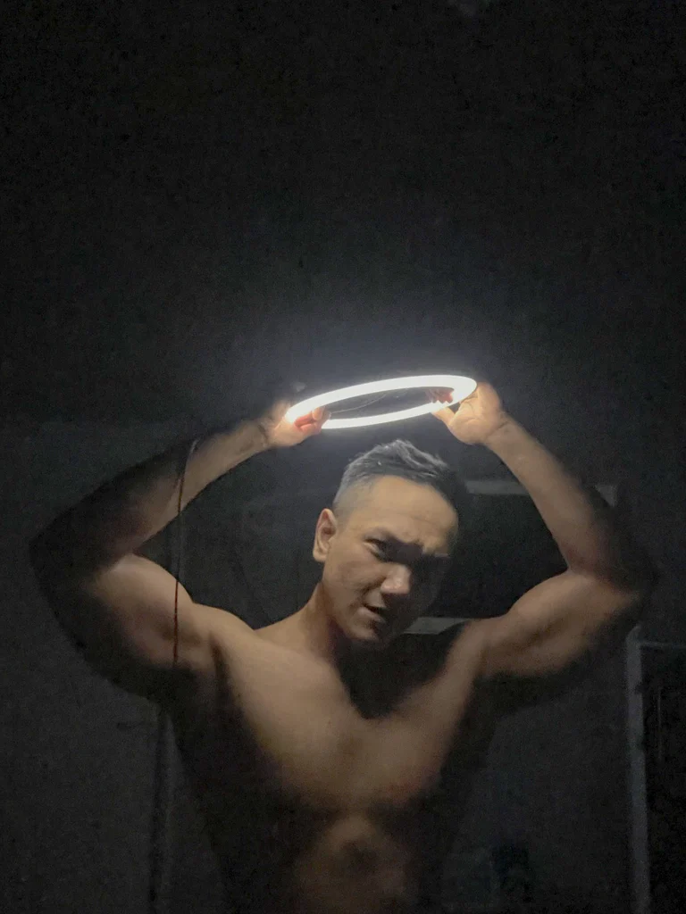 Sky Light's avatar