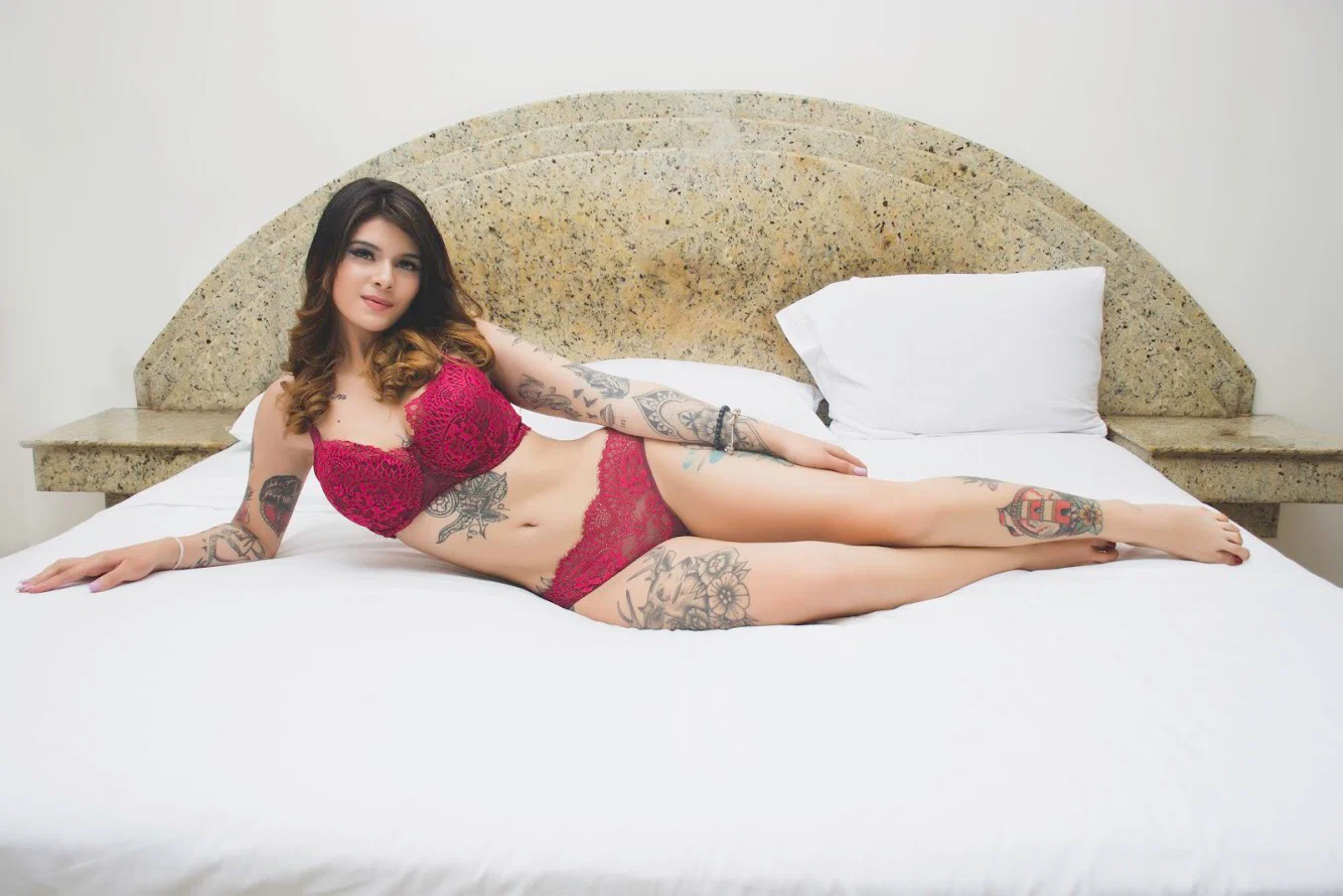Paula profile banner