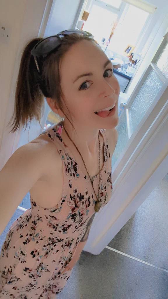 Anna may's avatar