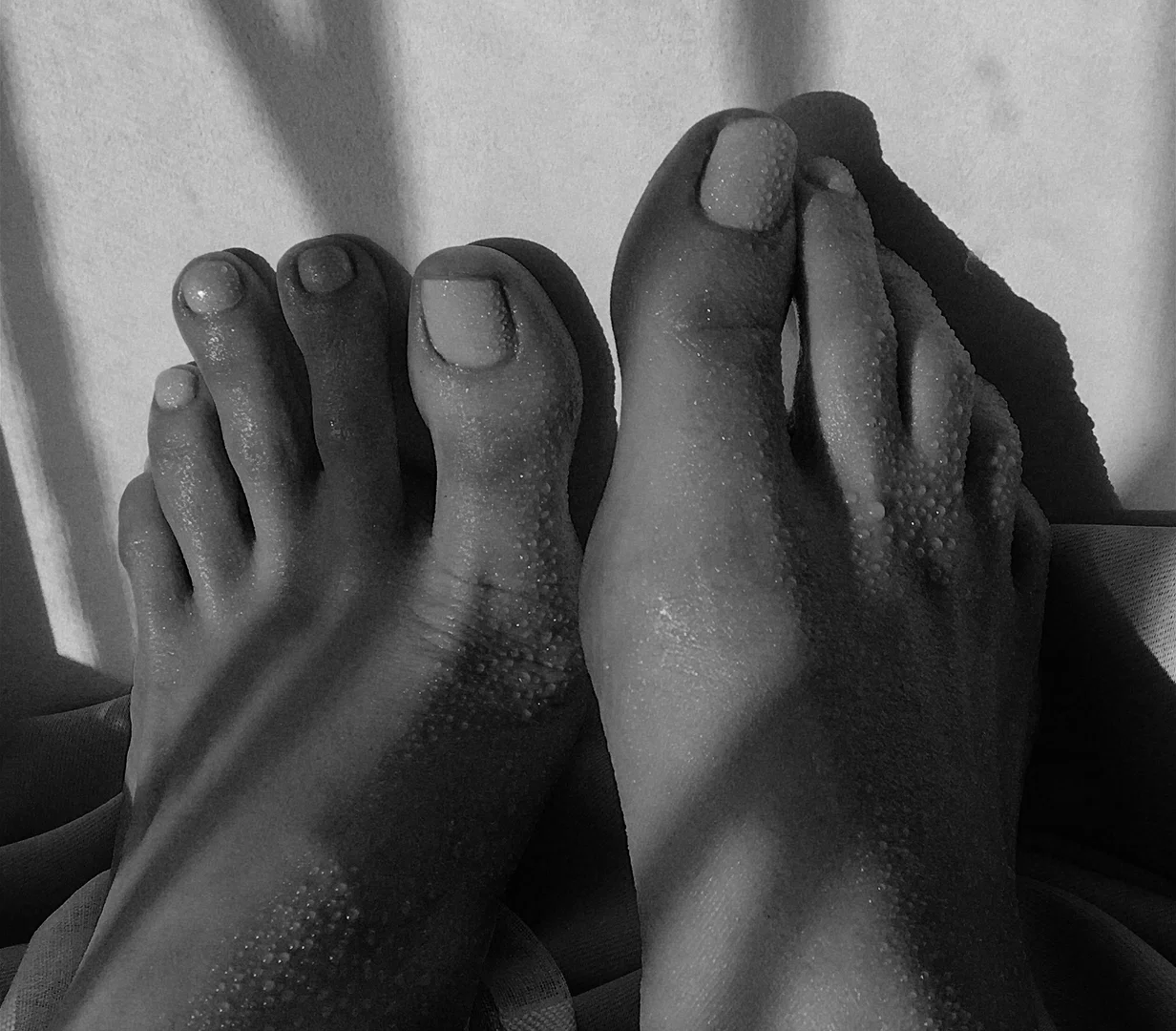 EviFeet profile banner