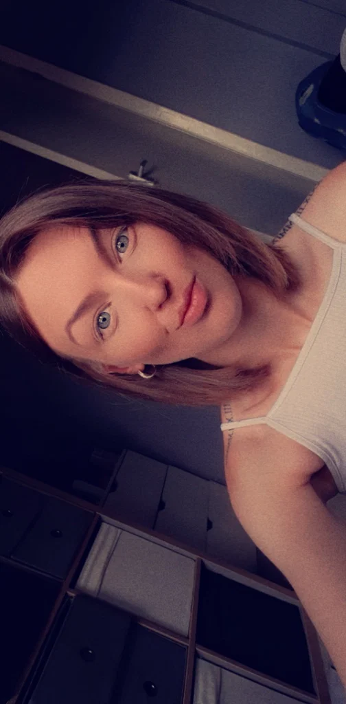 Jeanie's avatar