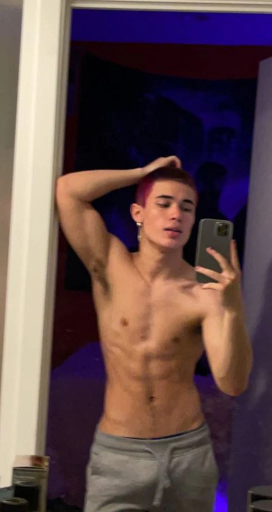 Zach 💦's avatar