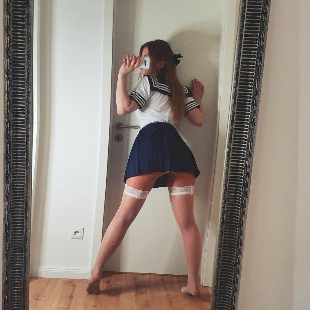 Rosalie's avatar