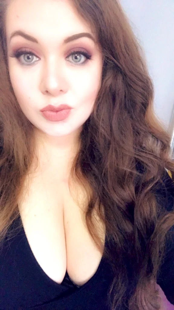 Rosie ✨'s avatar