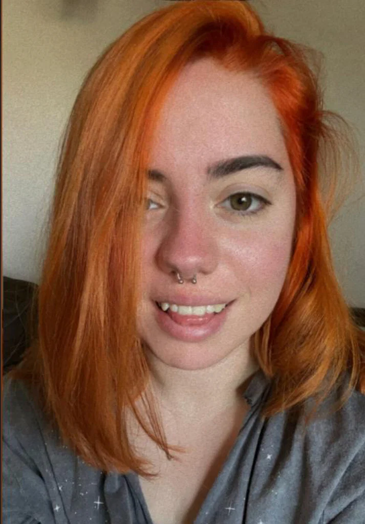 Your Online GF 🥰's avatar