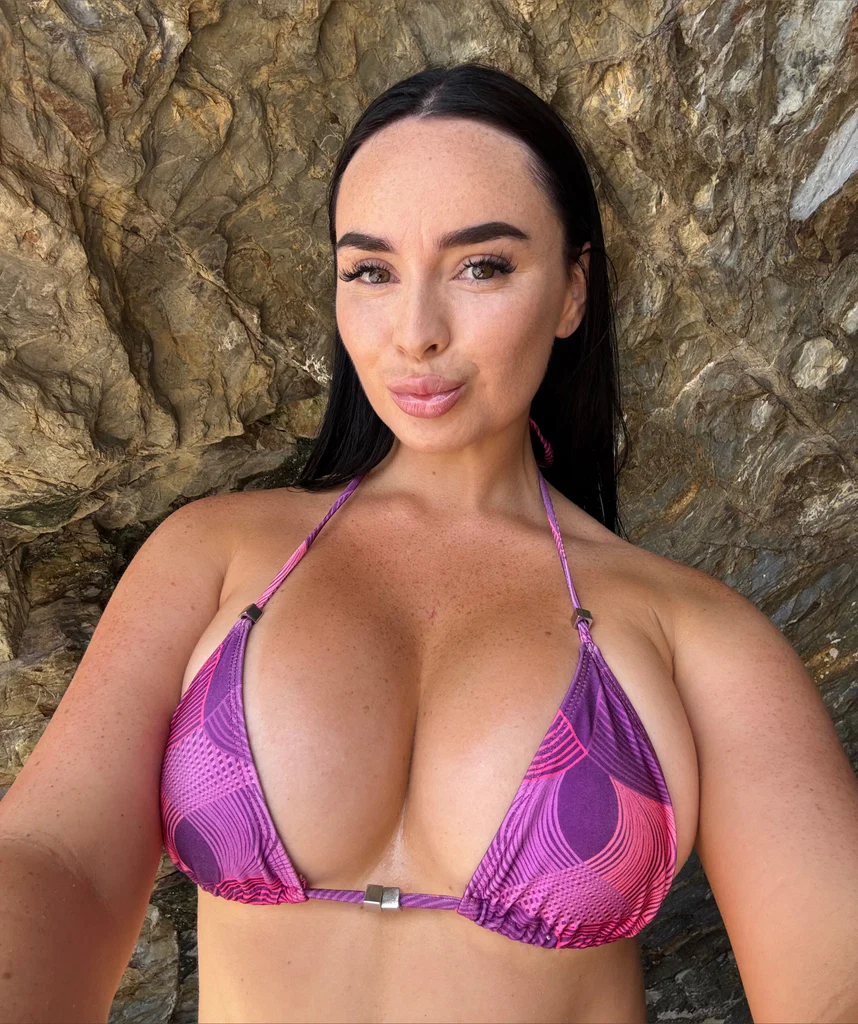 Trinity Jane's avatar