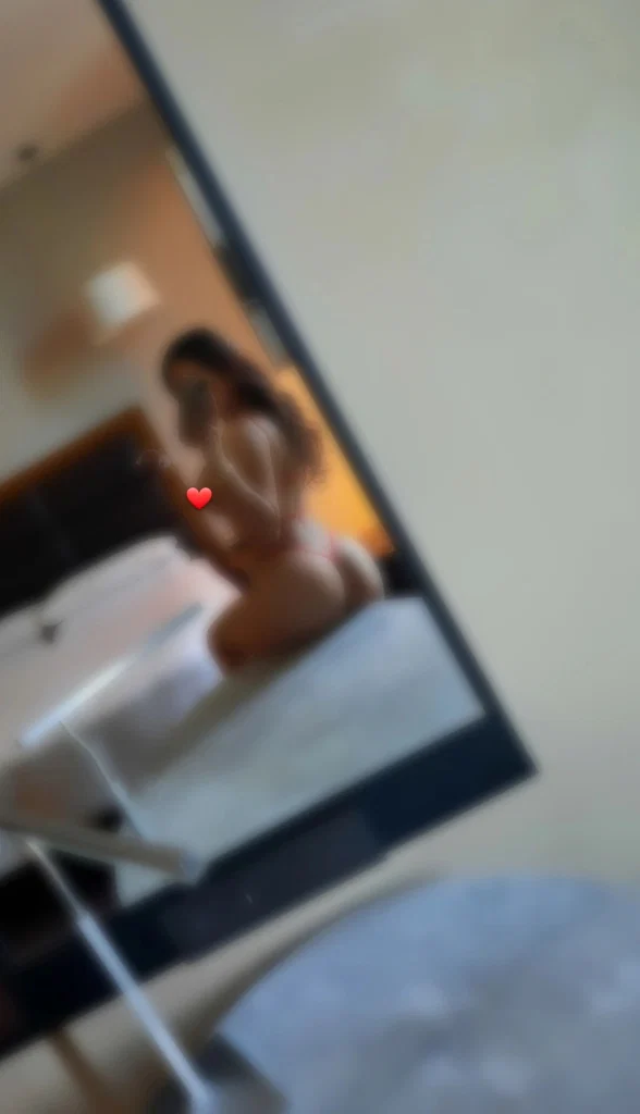 u183618125's avatar