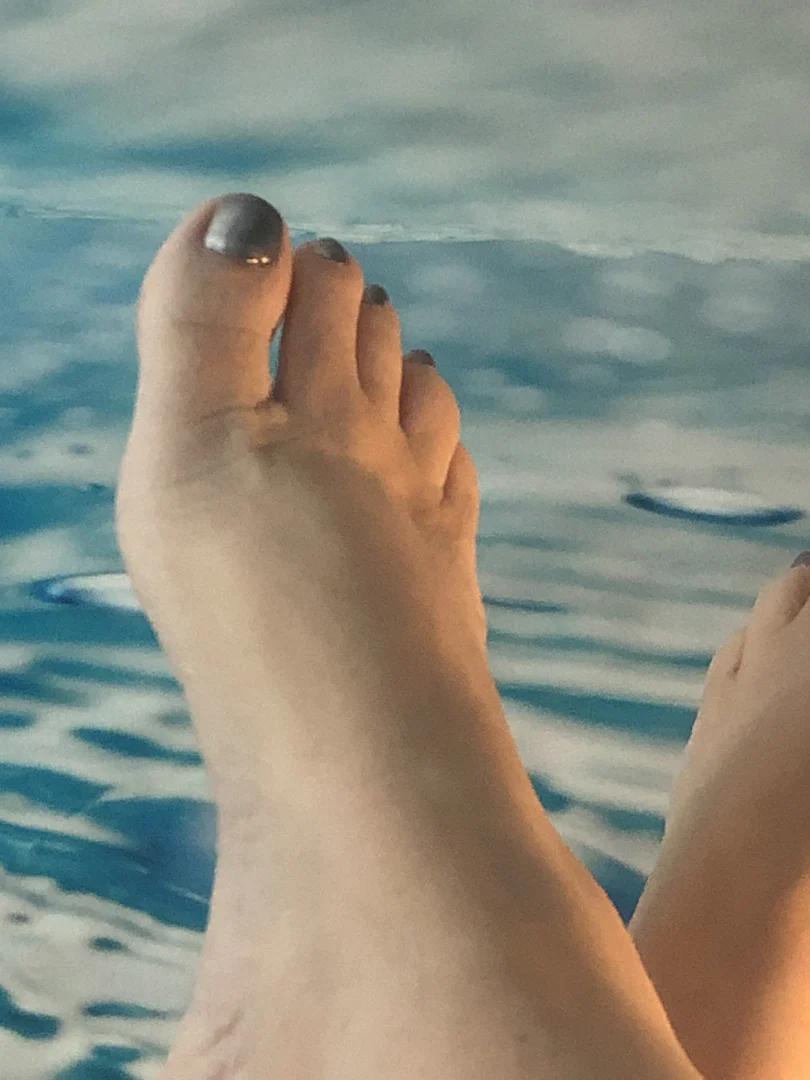 Only Feet profile banner
