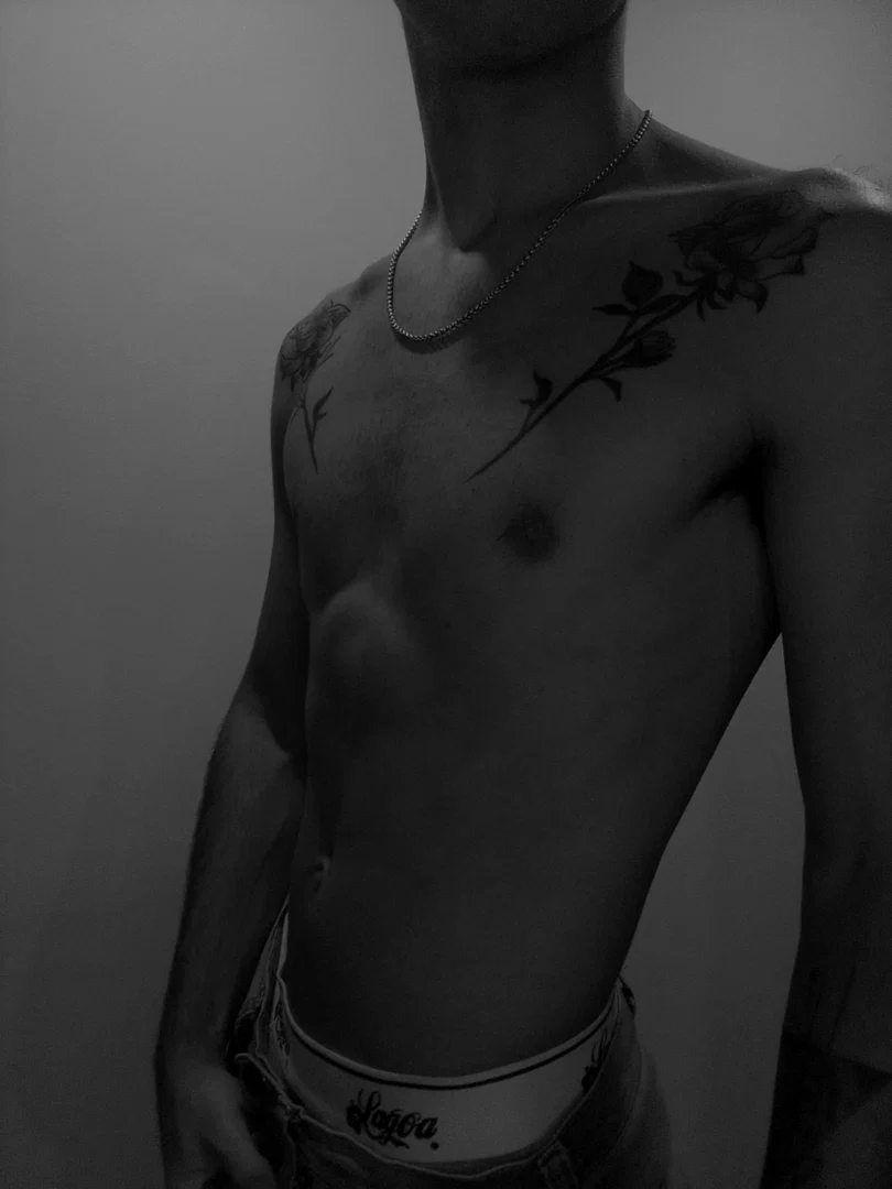 YOUR HOT BOY π©Έ profile banner
