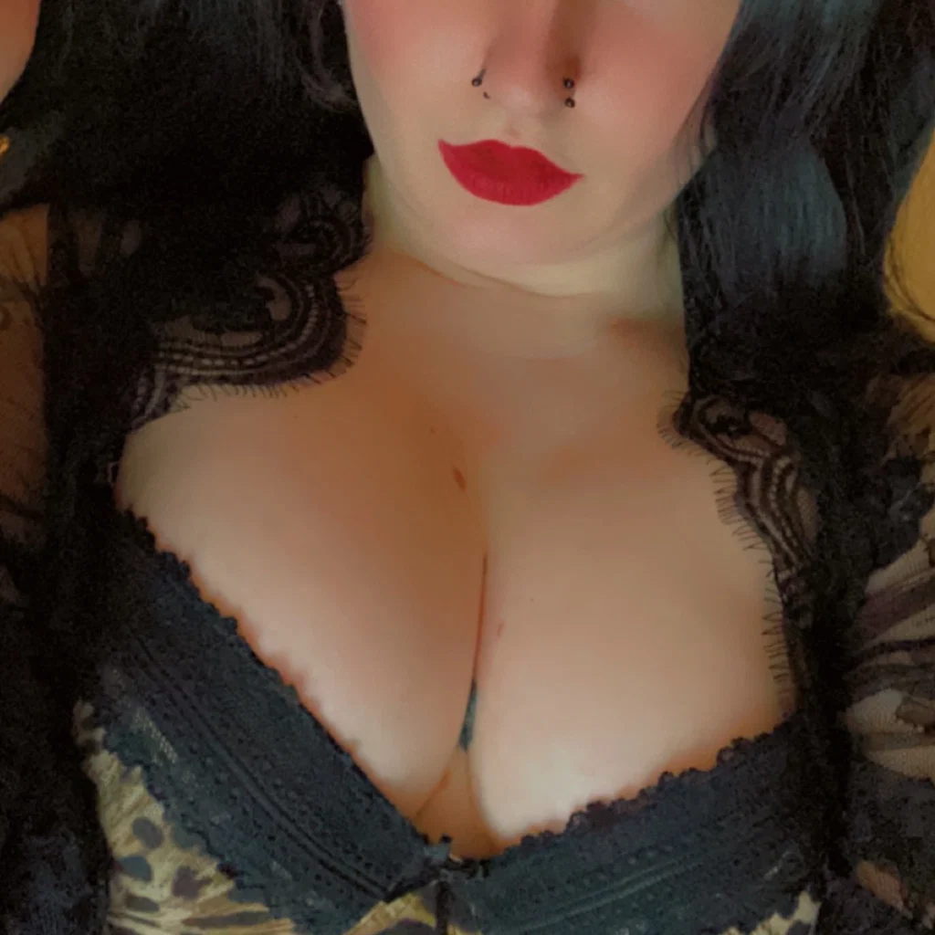 Lottie Rox | Witchy Mistress's avatar