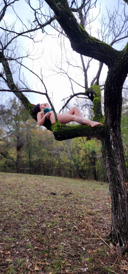 Chelsea Horton profile banner
