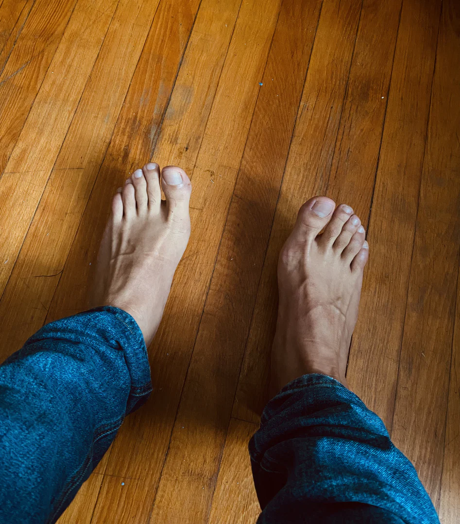 papisfeet profile banner