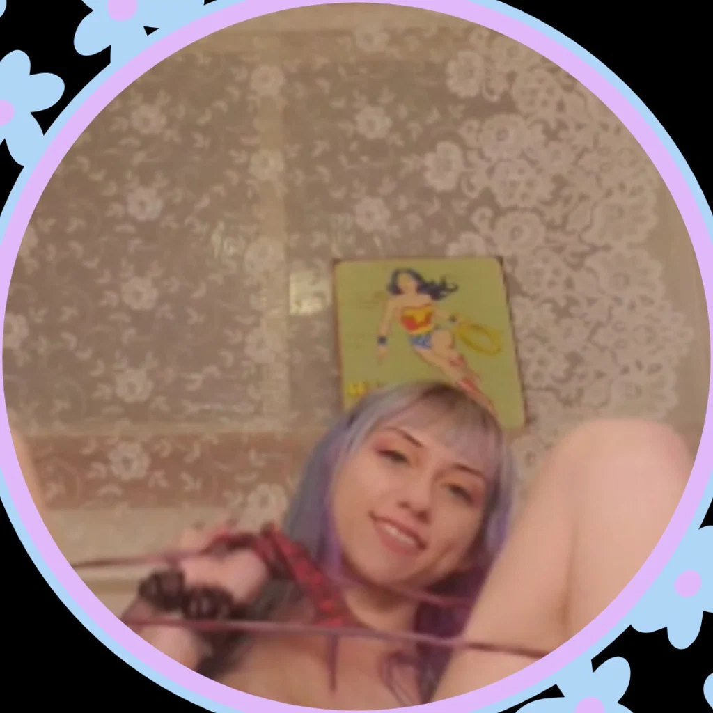 Chloe Grace's avatar