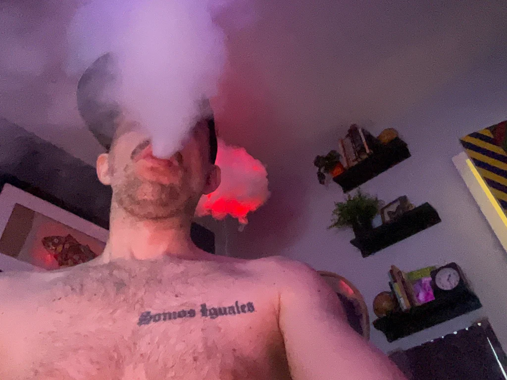Chi Cloudz's avatar
