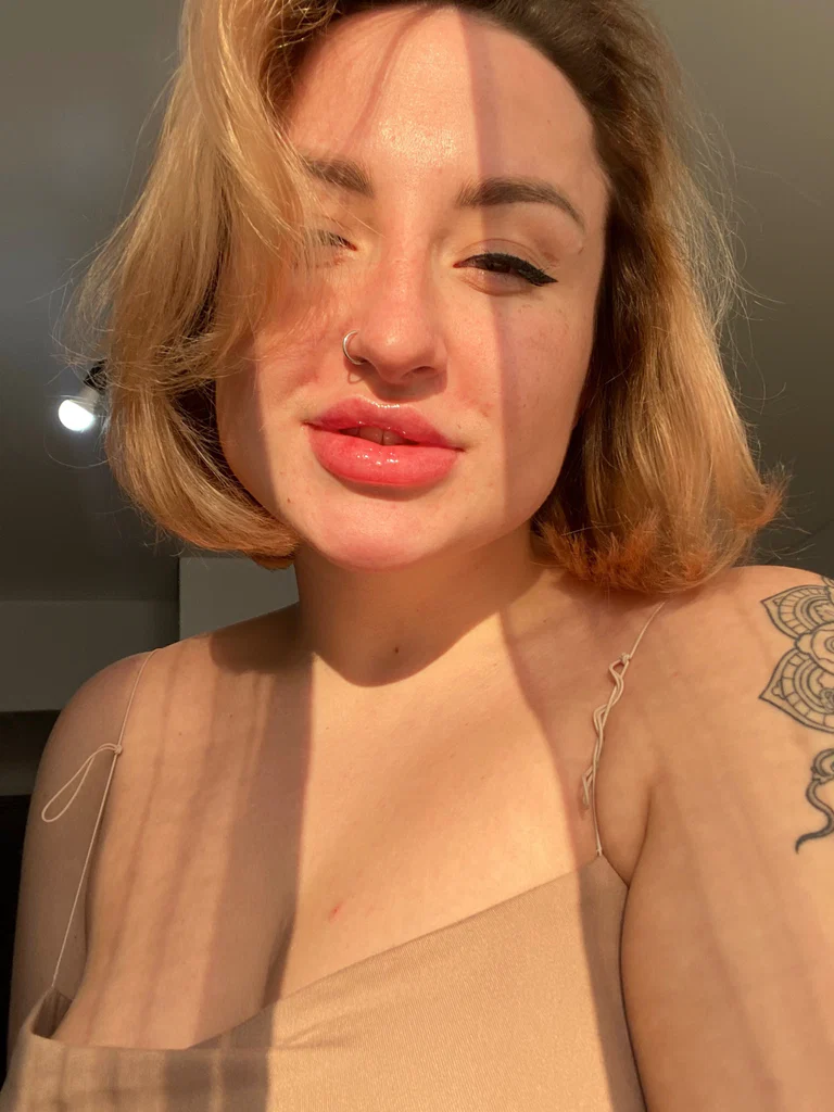 Elizabeth_Honey's avatar