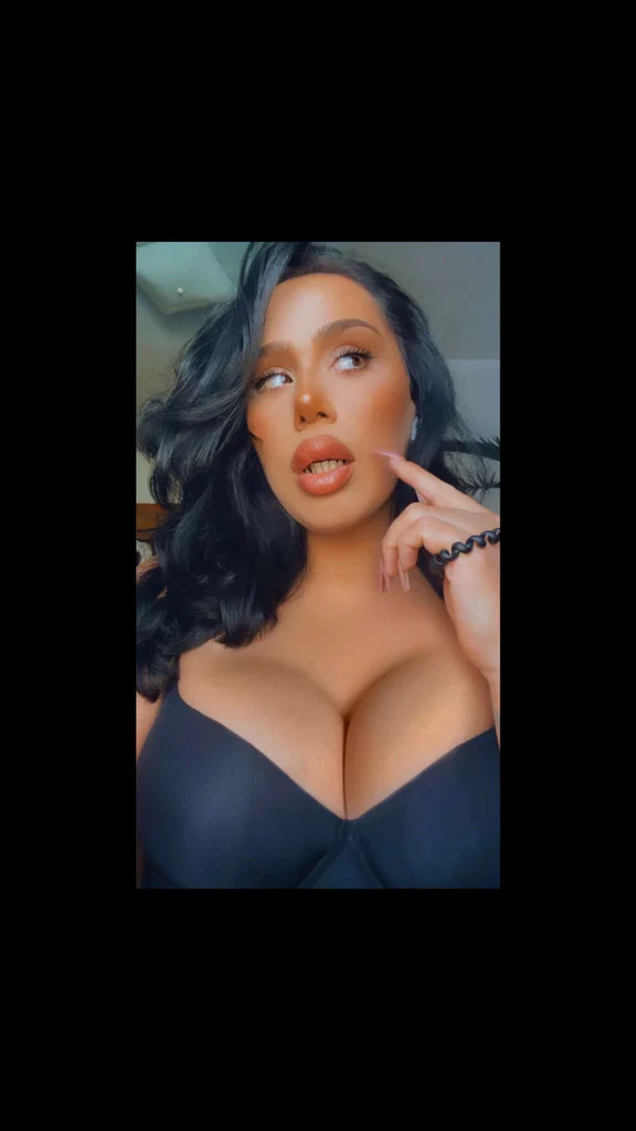 Bella's avatar