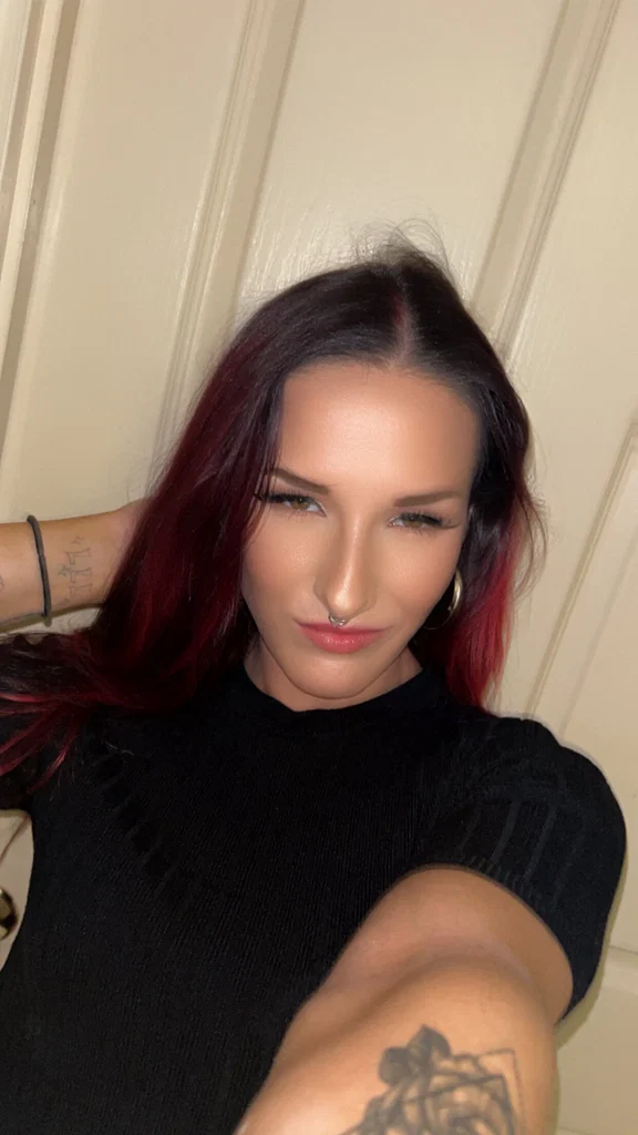 RedDesireXO's avatar