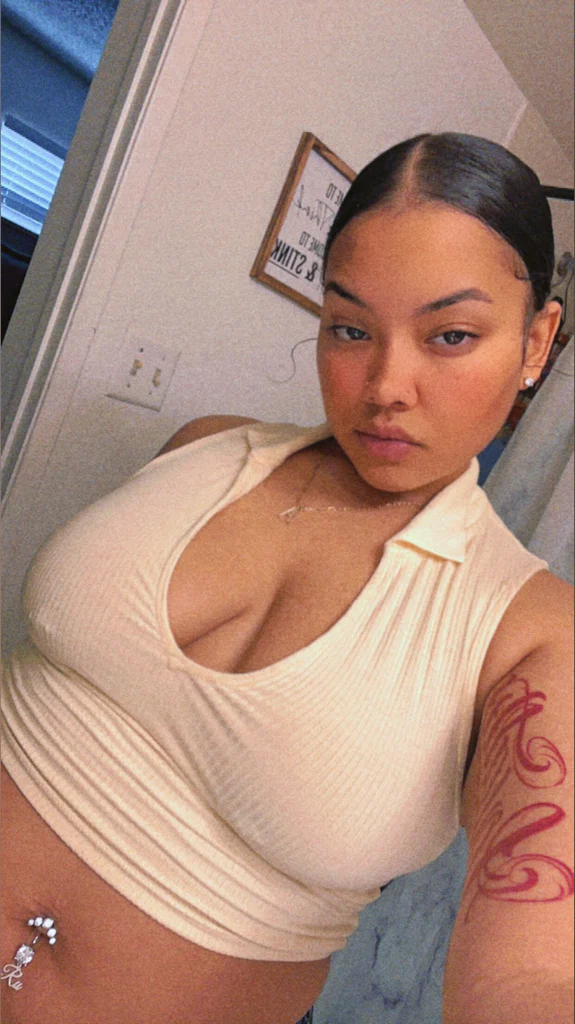 Thick Queen Ashley's avatar