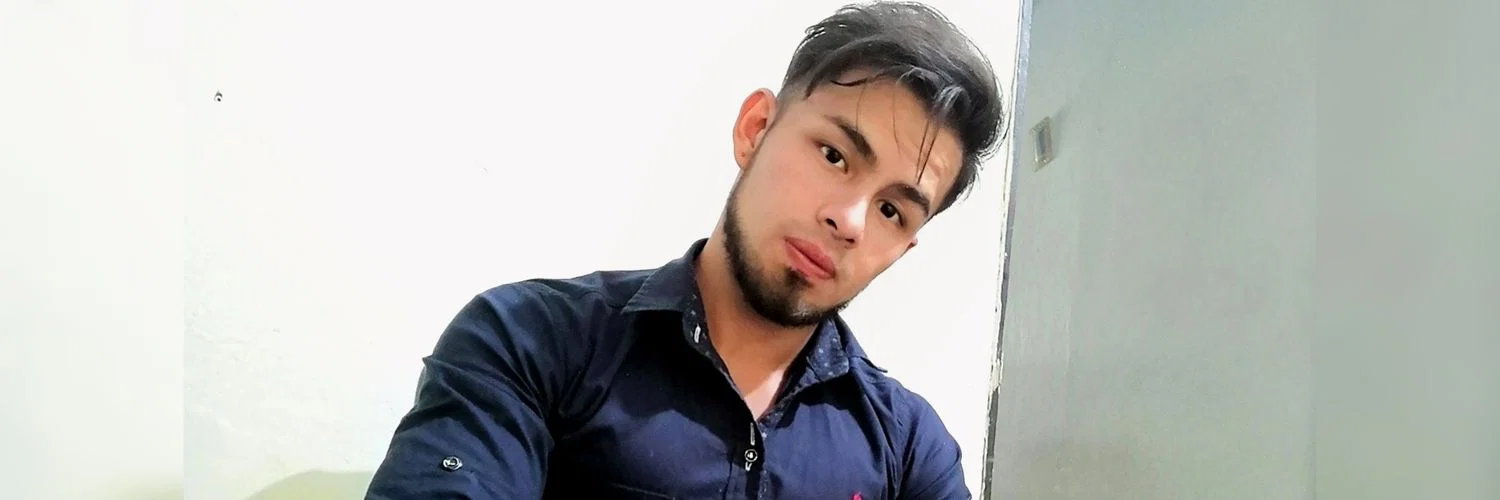 John González profile banner