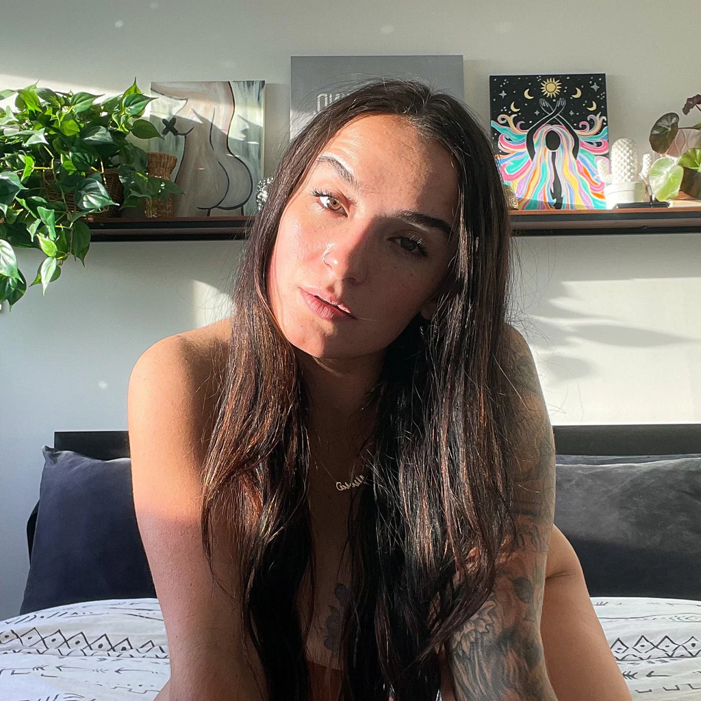 LIV 🌞's avatar