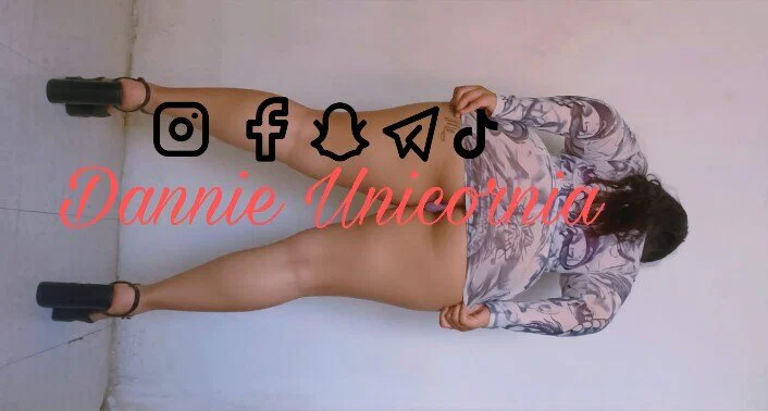 @dannieunicornia profile banner