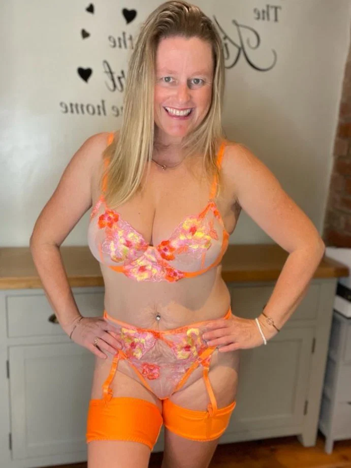 Mrs Marie x creator profile