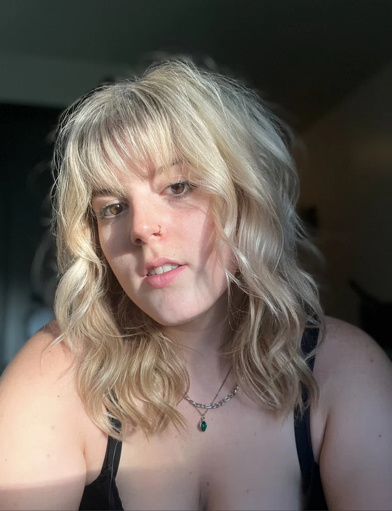 Danni Mae's avatar