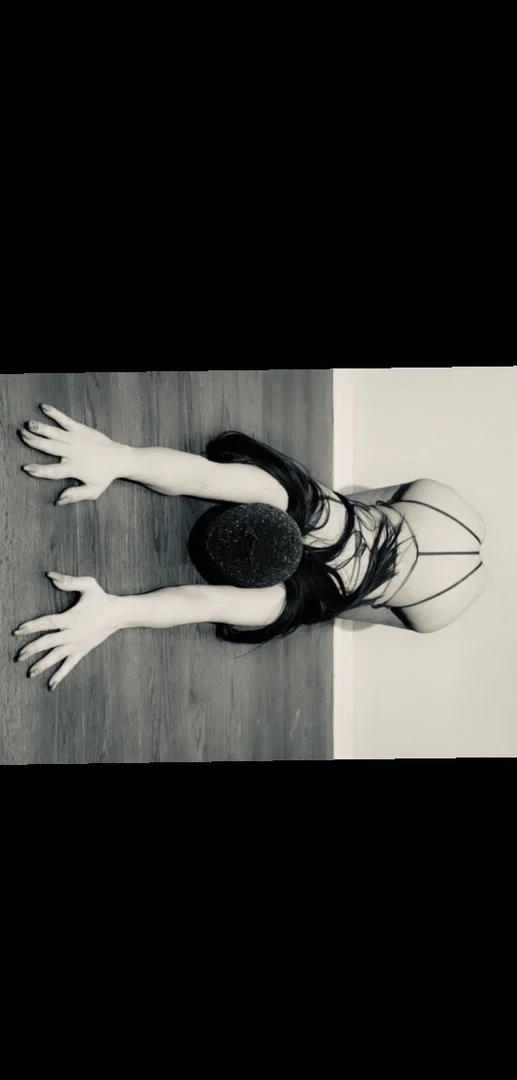 MEGAN MARLO profile banner
