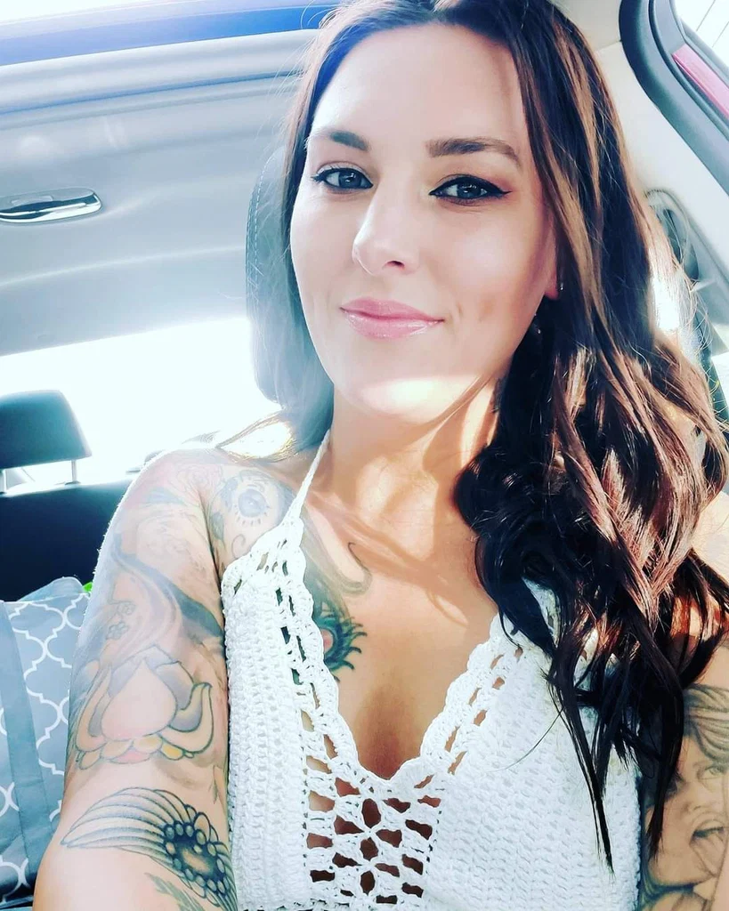 NIKKI's avatar