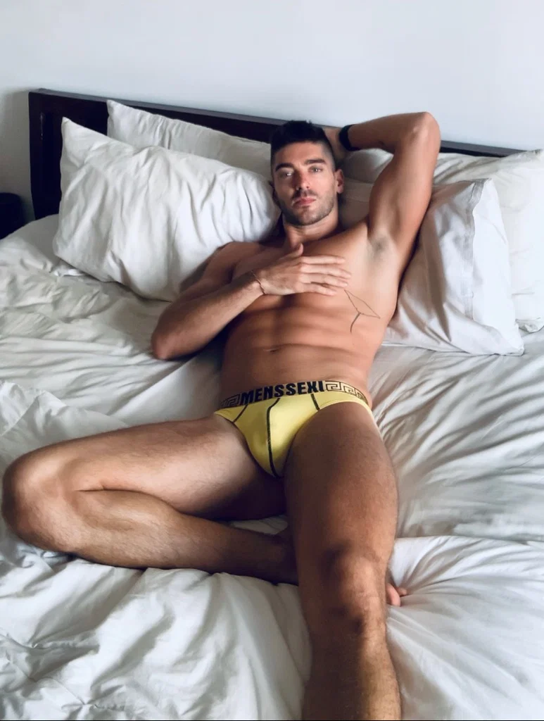 Raphael Louis's avatar