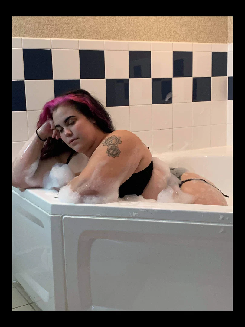 Emmy Kaay profile banner