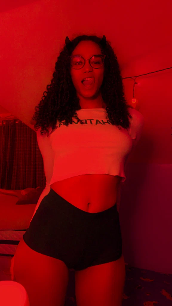 GoodLittleWhores's avatar