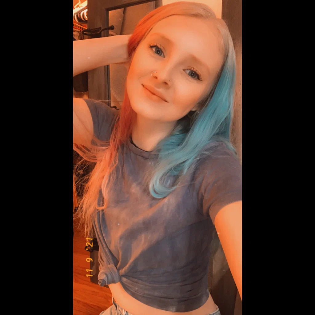 Hayley 💋's avatar