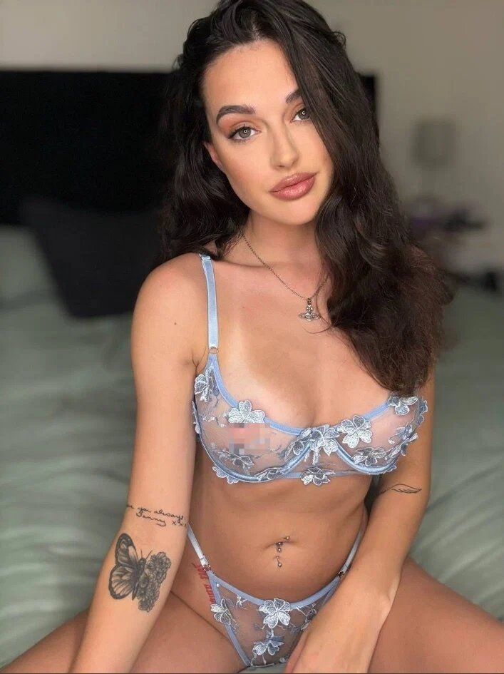 Kylie Reed💕 BRITISH ACCENT🇬🇧's avatar