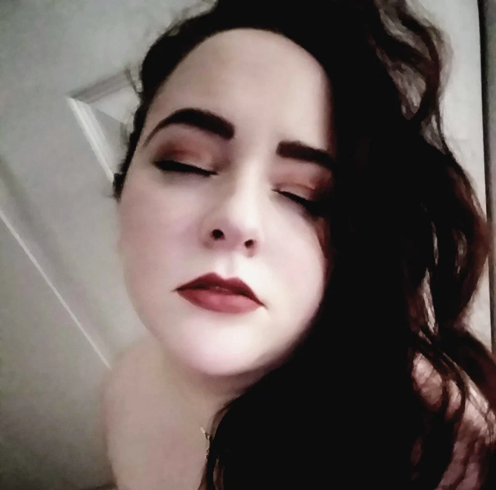 Curvy Kat's avatar