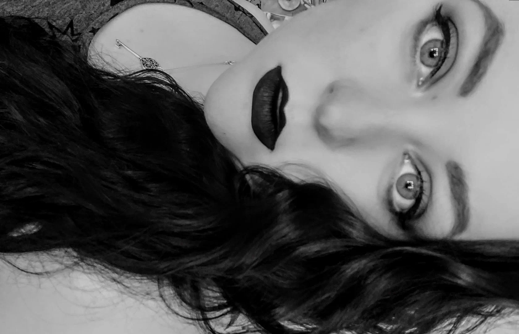 Curvy Kat profile banner