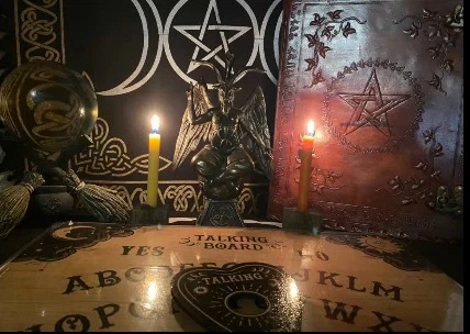 LaBruja UK π¬π§ profile banner