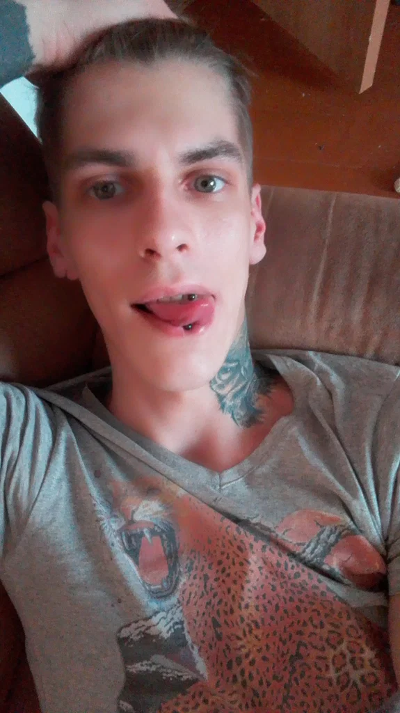 🔞Artem 🔞's avatar