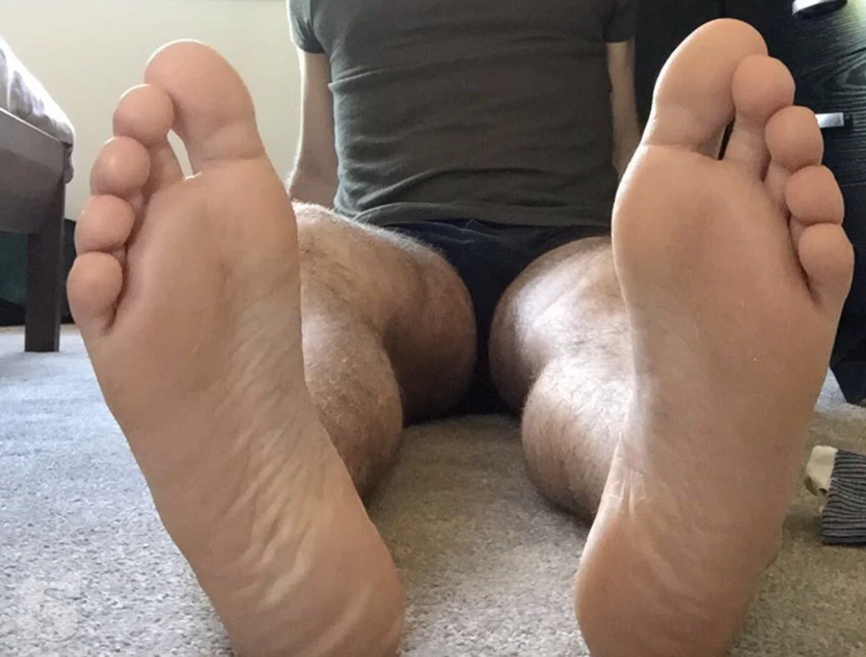 Socksfeetguy profile banner