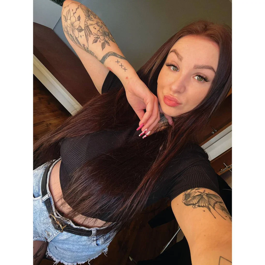 🟢Busty Lola's avatar