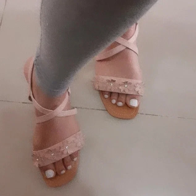 feet by malondra's avatar