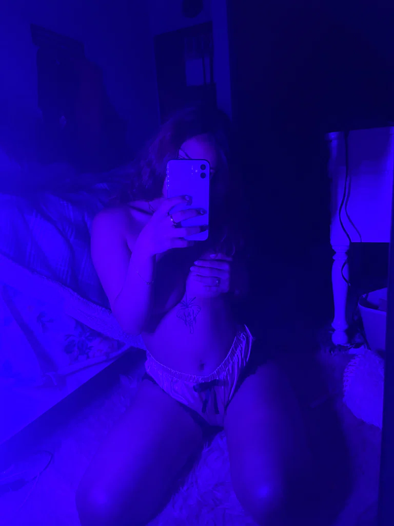 E🤍's avatar