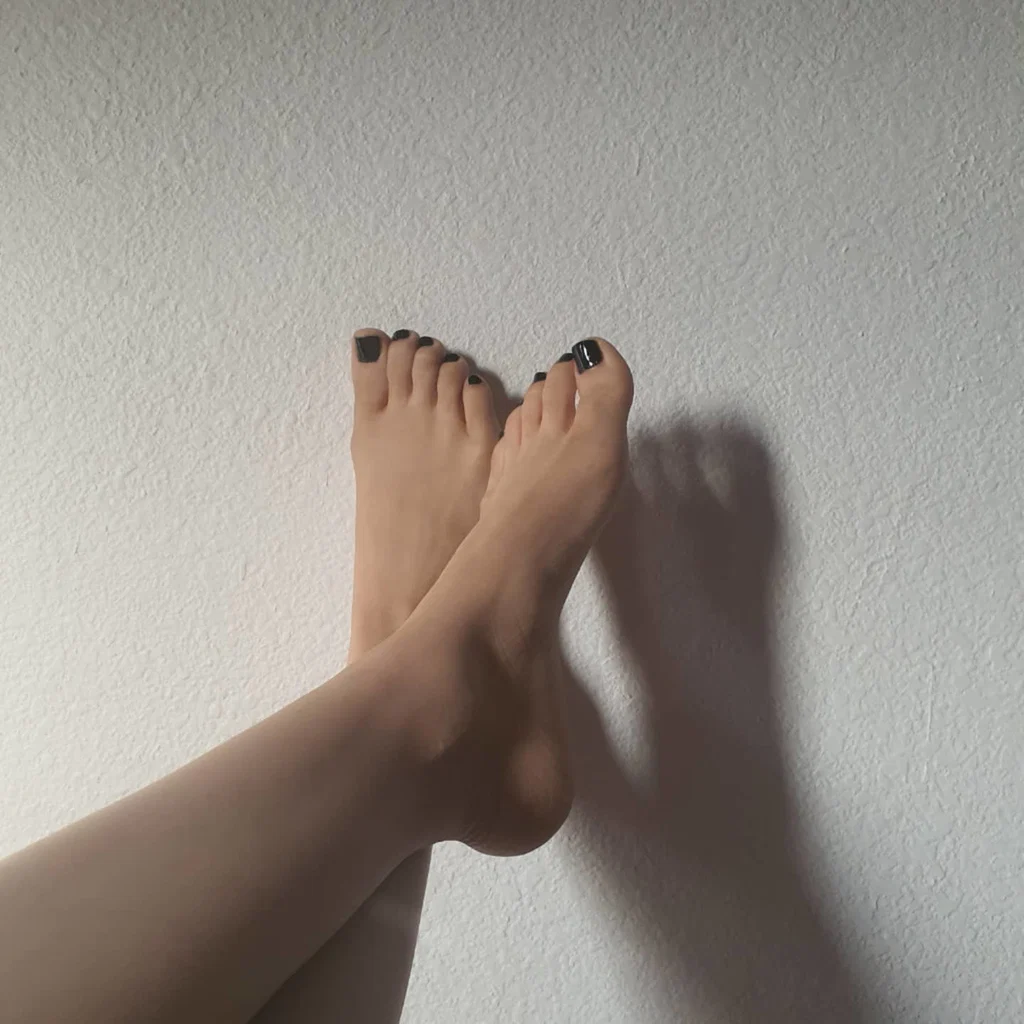 Good Feet 🌸's avatar