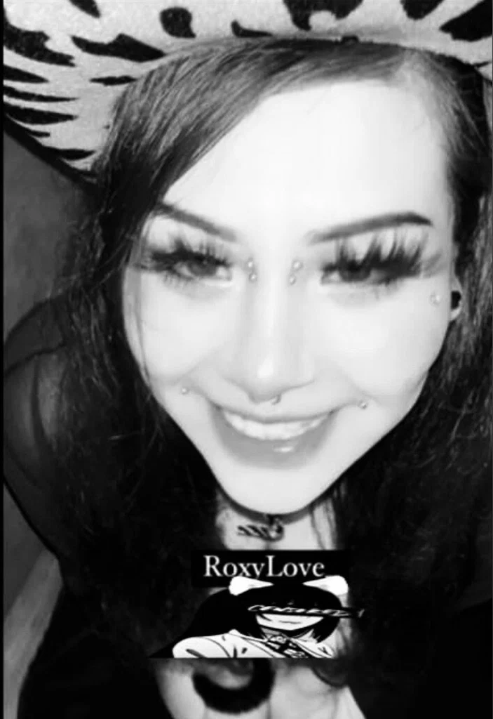 RoxyLove's avatar