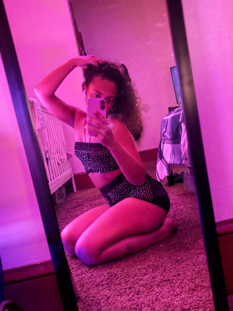 Pershia 👅