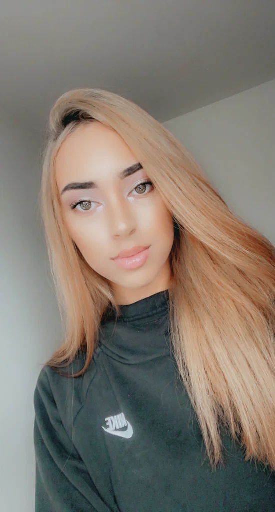 Miss lynnea's avatar