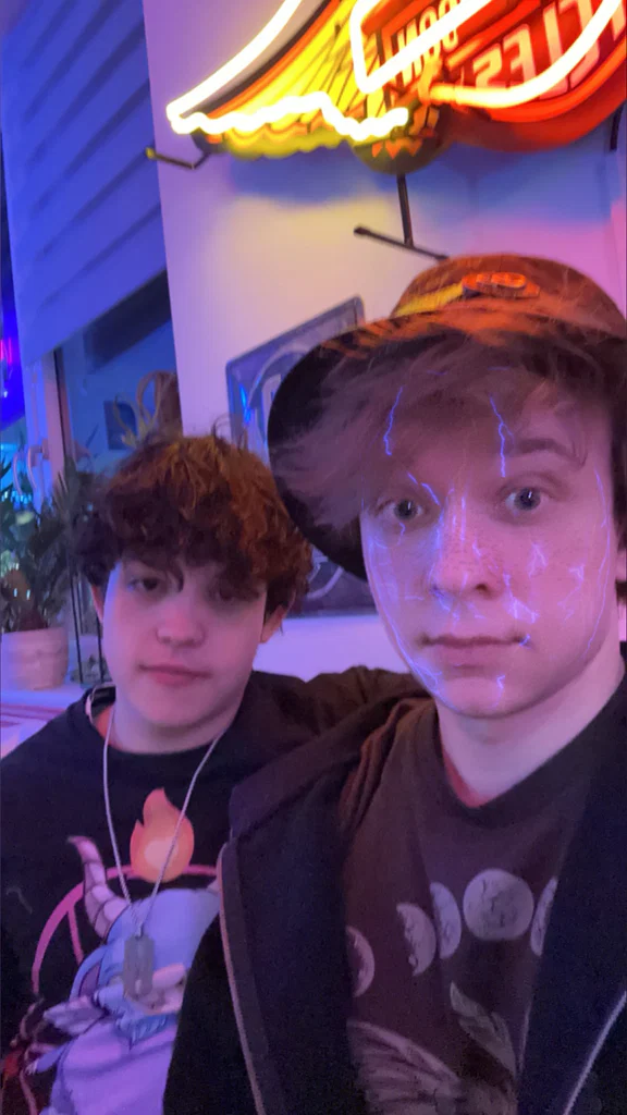 two broke Twinks
