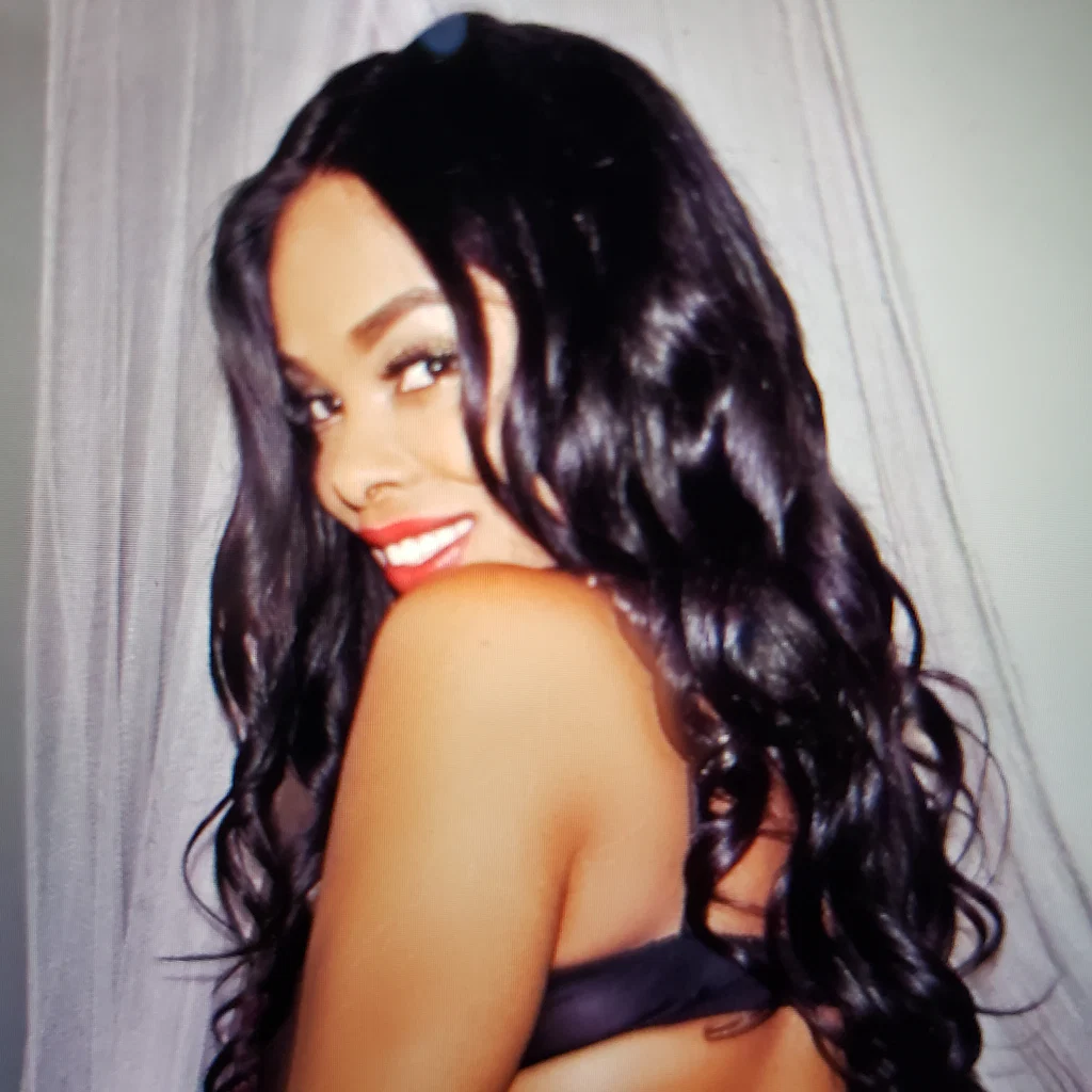 Bianca Curves's avatar